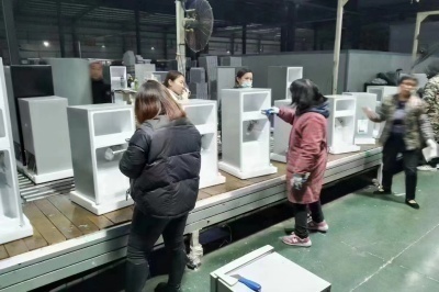 《電子廠招聘海報(bào)：招聘信息的全面展示》
