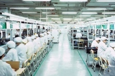 面對學歷不高無一技傍身，電子廠招聘信息帶來轉機